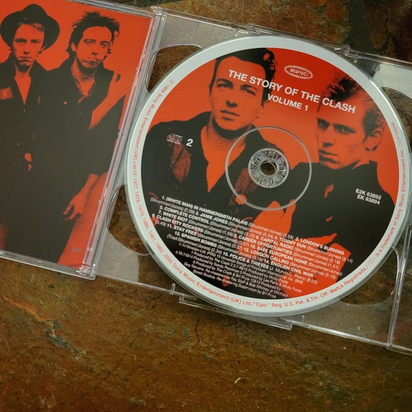 Story of THE CLASH Volume 1, 2 CD Set, Digitally Remastered, 1977-1999 - Picture 4 of 5